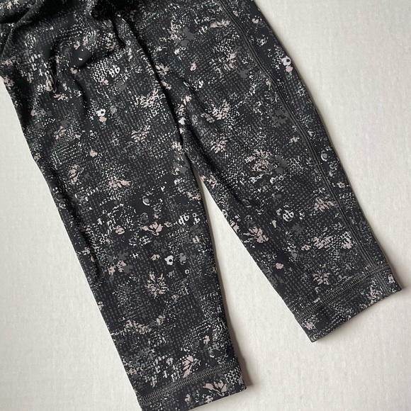 Lululemon Leggings - Picture 3 of 6